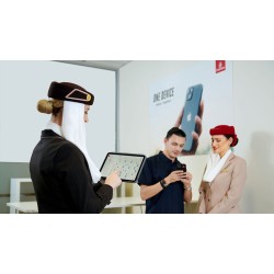 Emirates déploie 20 000 produits Apple pour l'équipage de cabine afin de transformer les services en vol